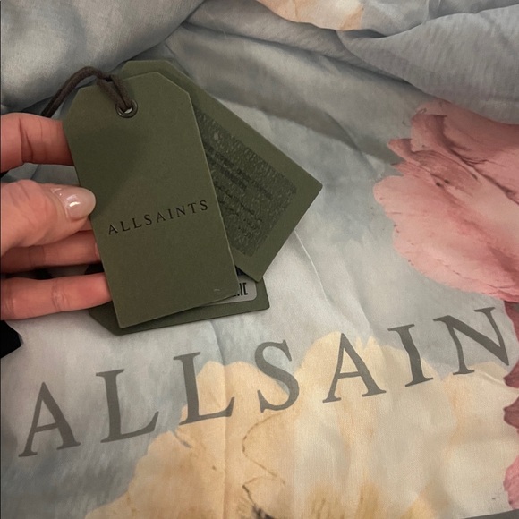 NWT AllSaints Hope Large Square scarf in light grey - Picture 3 of 4